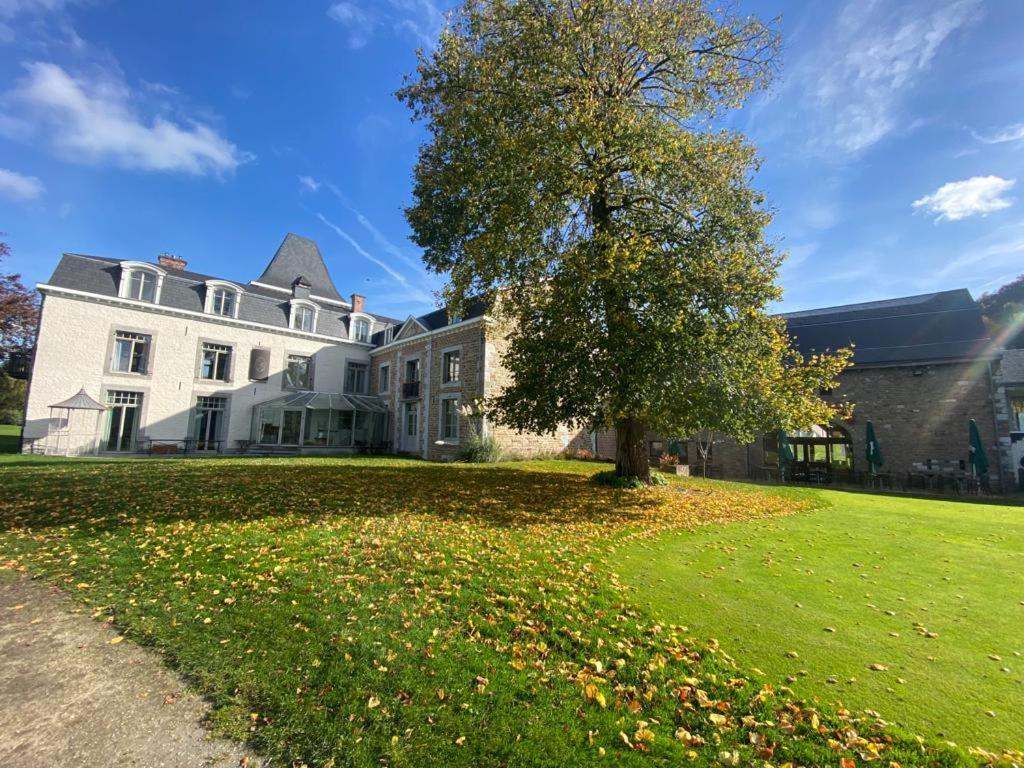 La Chambre Et Le Studio Du Chateau Du Golf De Bernalmont Liège Zewnętrze zdjęcie