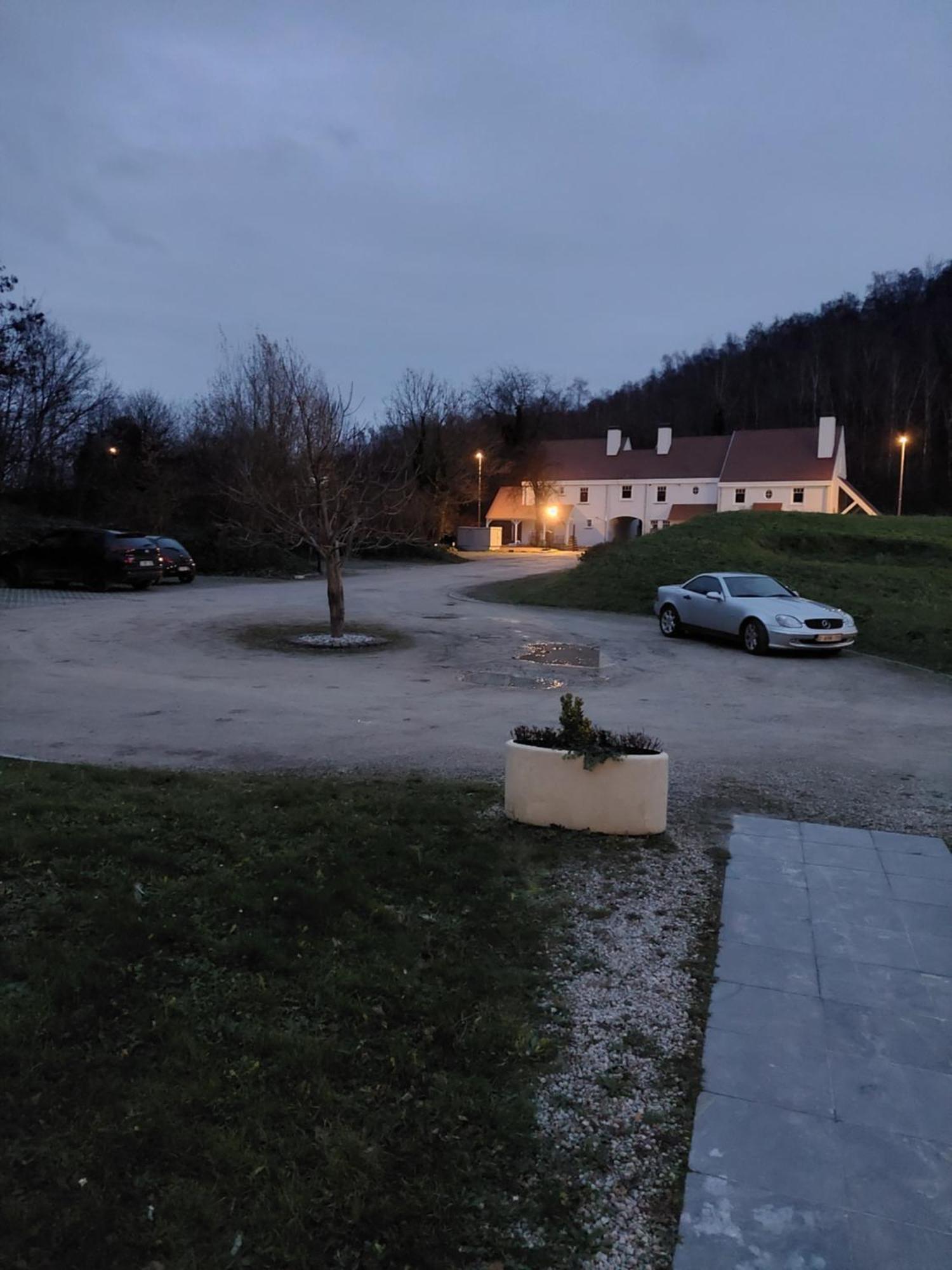 La Chambre Et Le Studio Du Chateau Du Golf De Bernalmont Liège Zewnętrze zdjęcie