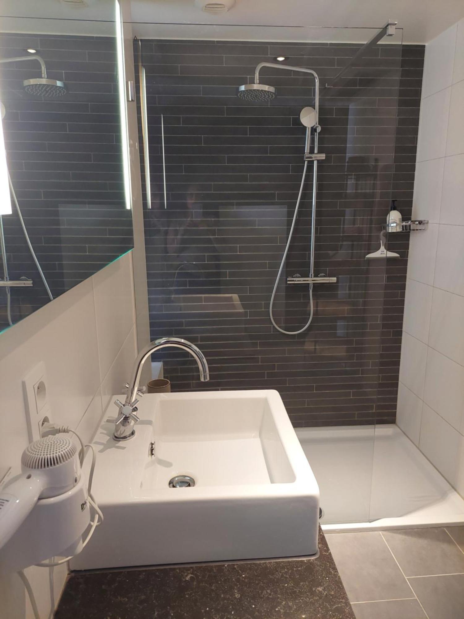 La Chambre Et Le Studio Du Chateau Du Golf De Bernalmont Liège Zewnętrze zdjęcie